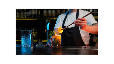Tendencias globales de coctelería para 2025: Lo que no puede faltar en tu bar